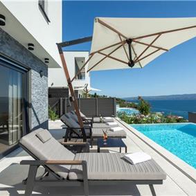 4 Bedroom Villa with Heated Pool and Sea Views near Omis, Sleeps 8